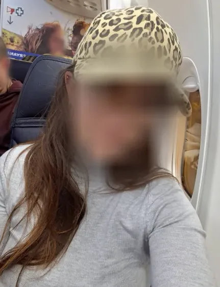 Andrea, 33
