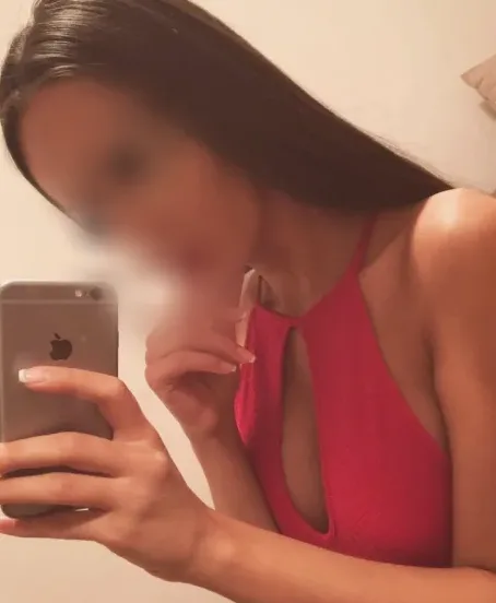 Anna, 29