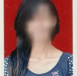 Ivana, 35