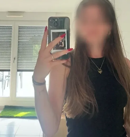 Marie, 27